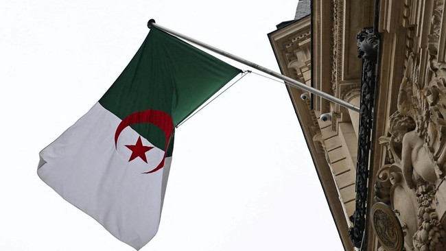 Two Muslim Nations Suddenly Hostile, Officially Sever Ties