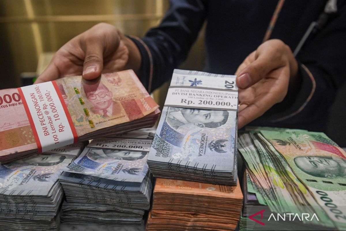 Rupiah pressured by rise in US PPI data
