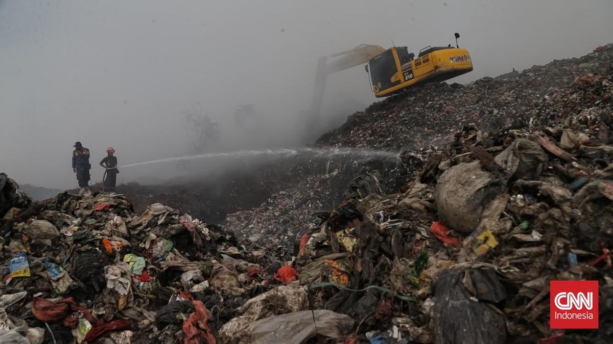 Galuga Landfill Fire Unextinguished for 5 Days, Spreading to 7.1 Hectares