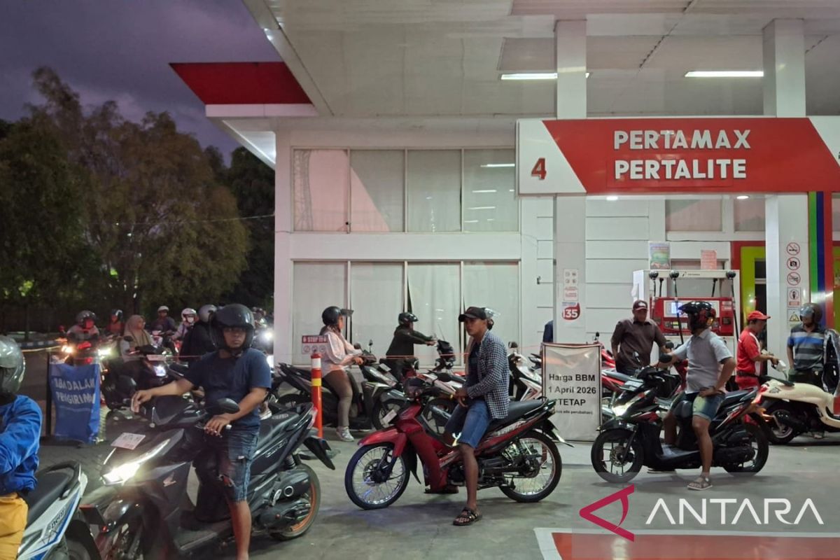Govt keeps subsidized fuel prices unchanged