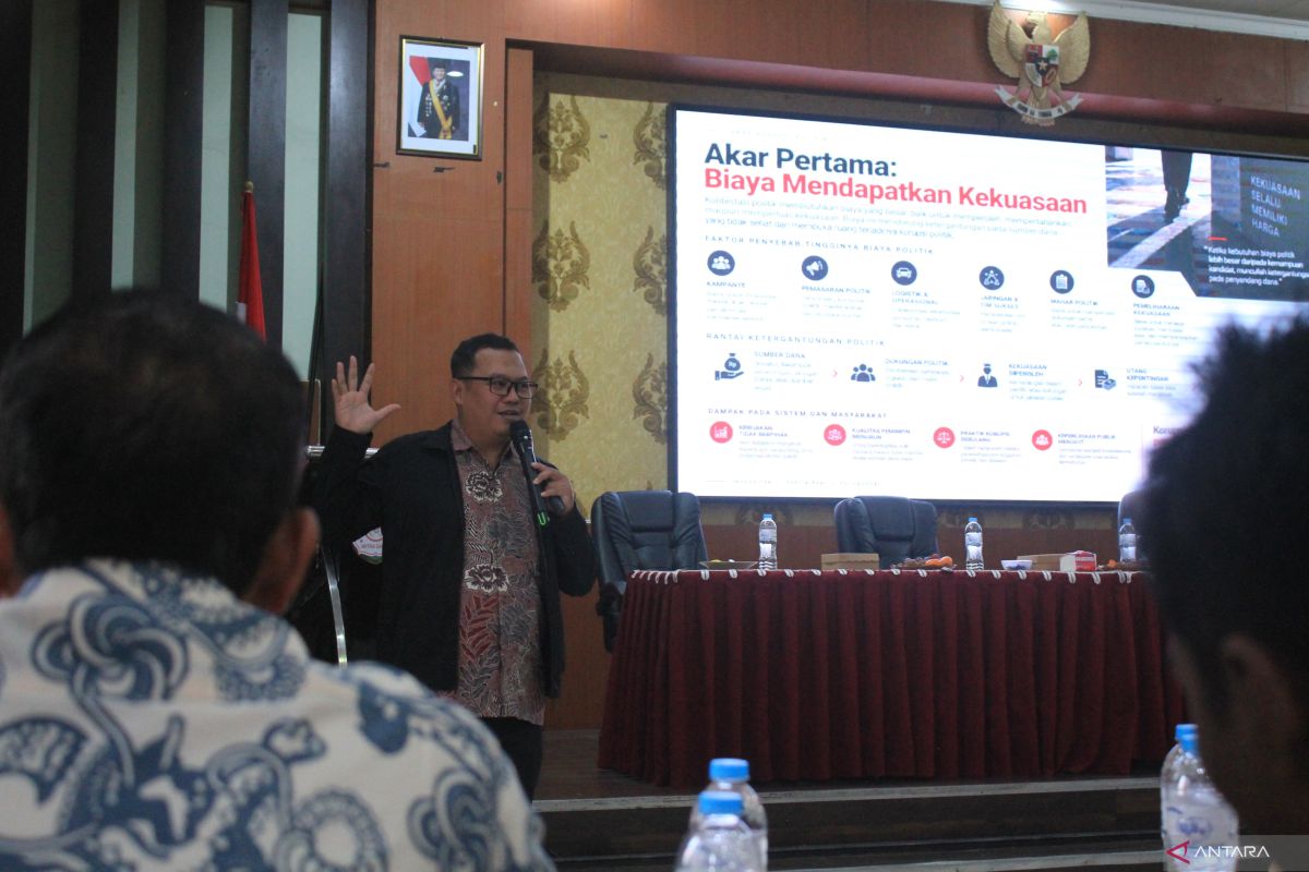 KPK: High Political Costs Create Dependency on Donors