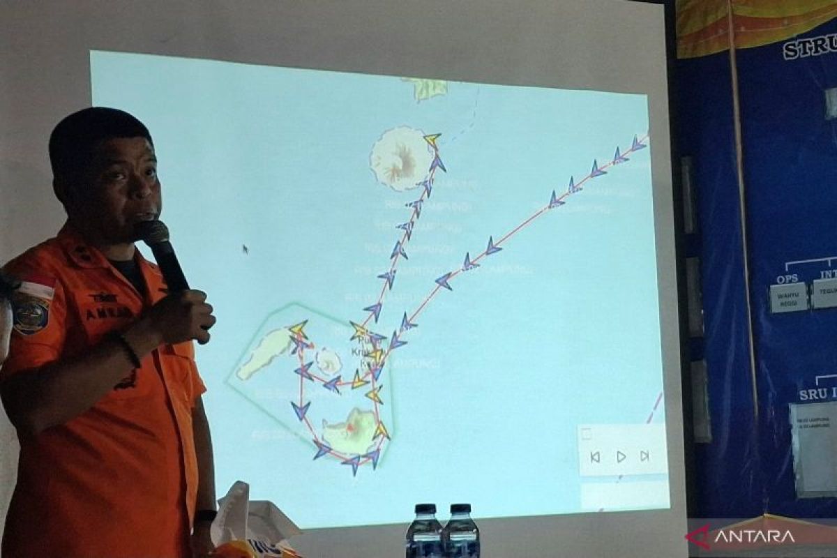 SAR Team Discovers Life Jacket During Search Operation for Journalists