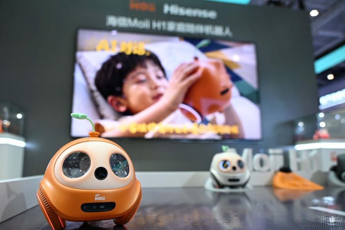 China pushes AI adoption to bolster software competitiveness