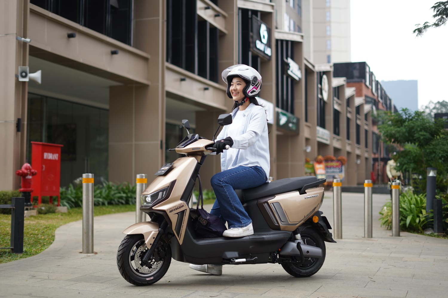 Lithium Batteries Boost Electric Motorcycle Range to 75 Kilometres