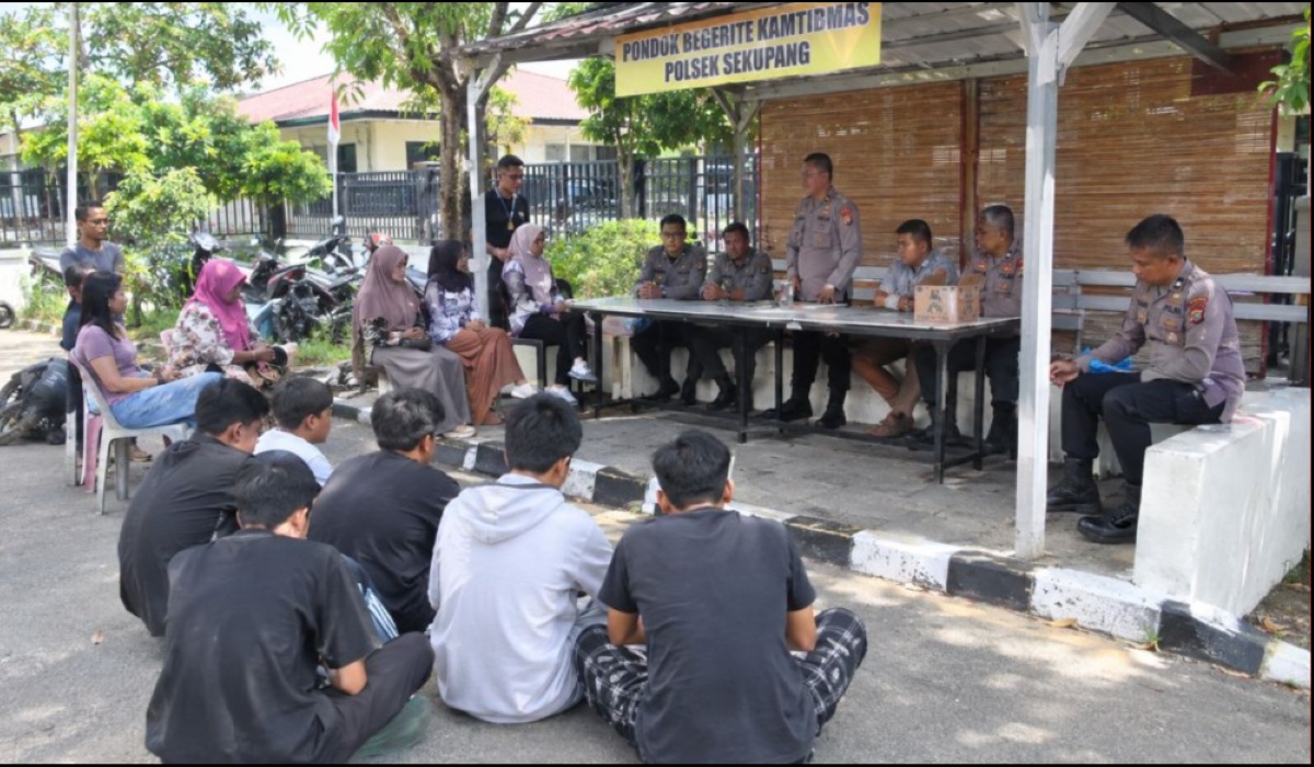 Mutual Mockery Leads to Brawl in Batam, Seven Students Summoned by Police
