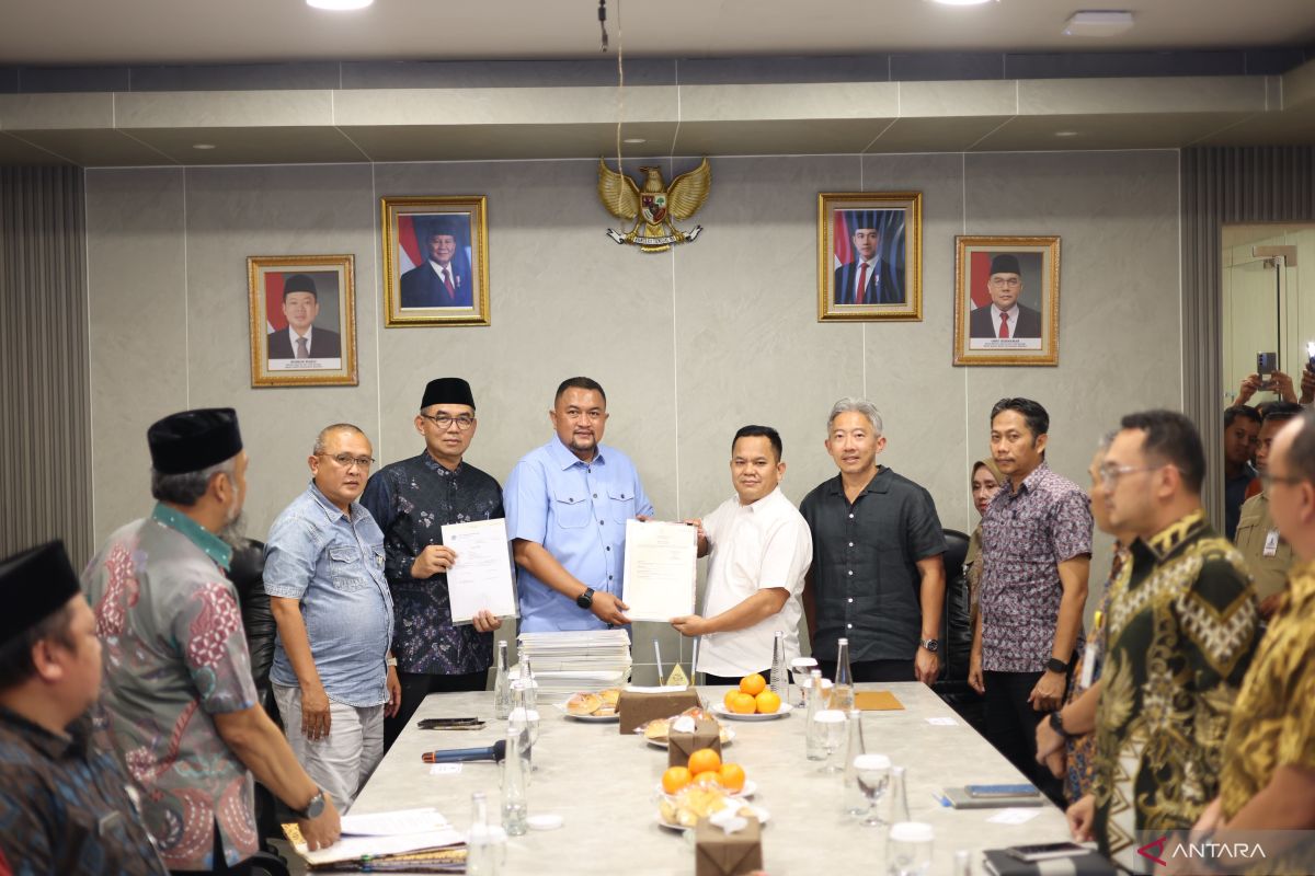 Bogor Regency Receives 423 Sentul City PSU Certificates