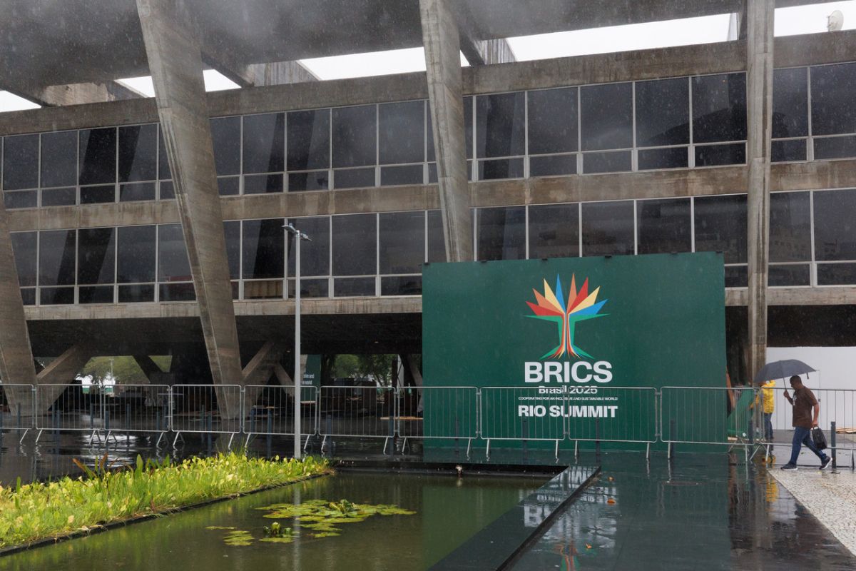 China pushes for greater cooperation with BRICS partners