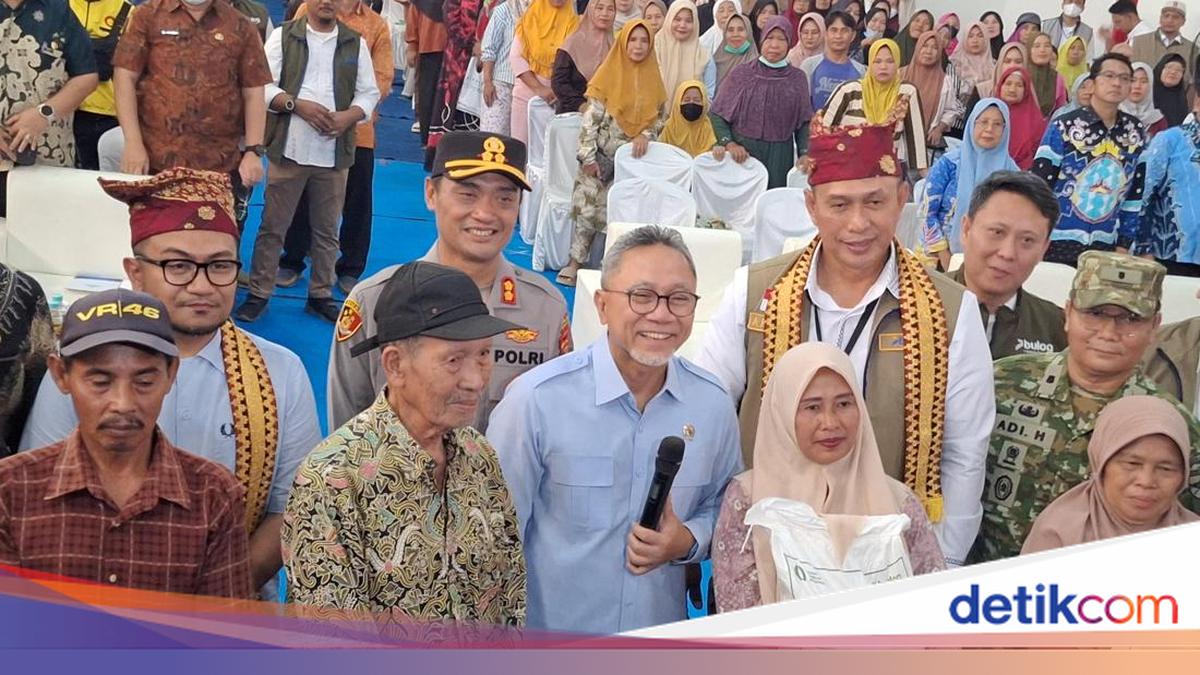 Zulhas Confirms Rice Food Assistance to Continue Until December