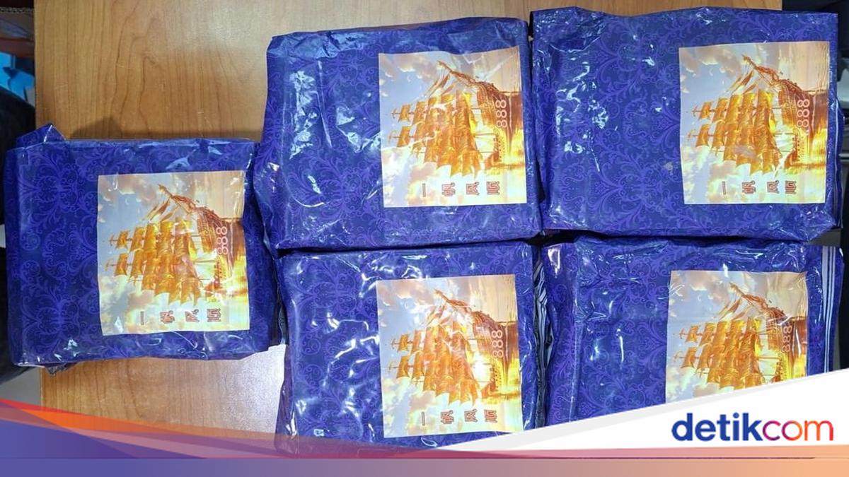 Central Jakarta Police Bust Drug Ring, 5.2kg of Crystal Meth Seized