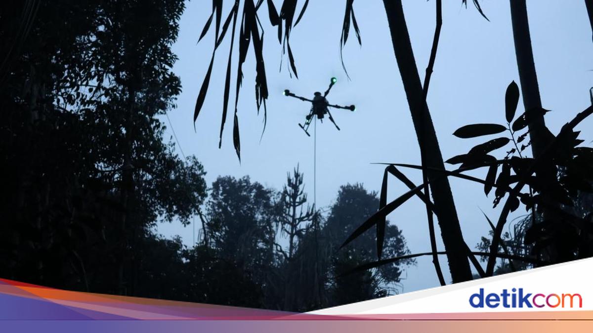 Riau Regional Police Utilise X Fire and Drones to Tackle Siak Forest Fires, 5 Hotspots Extinguished