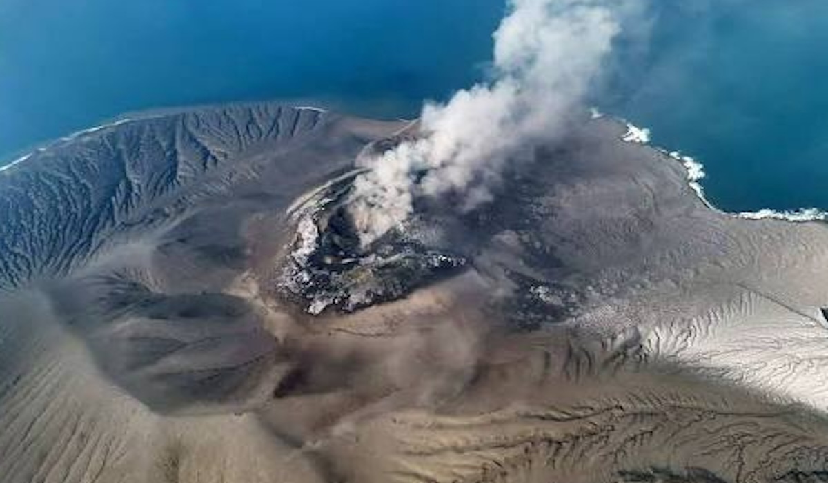 Anak Krakatau Eruptions Decrease, UPER Expert Warns of Potential Aftershocks