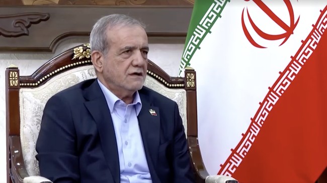 Iranian President Issues New Ultimatum, Ready to Confront US and Israel