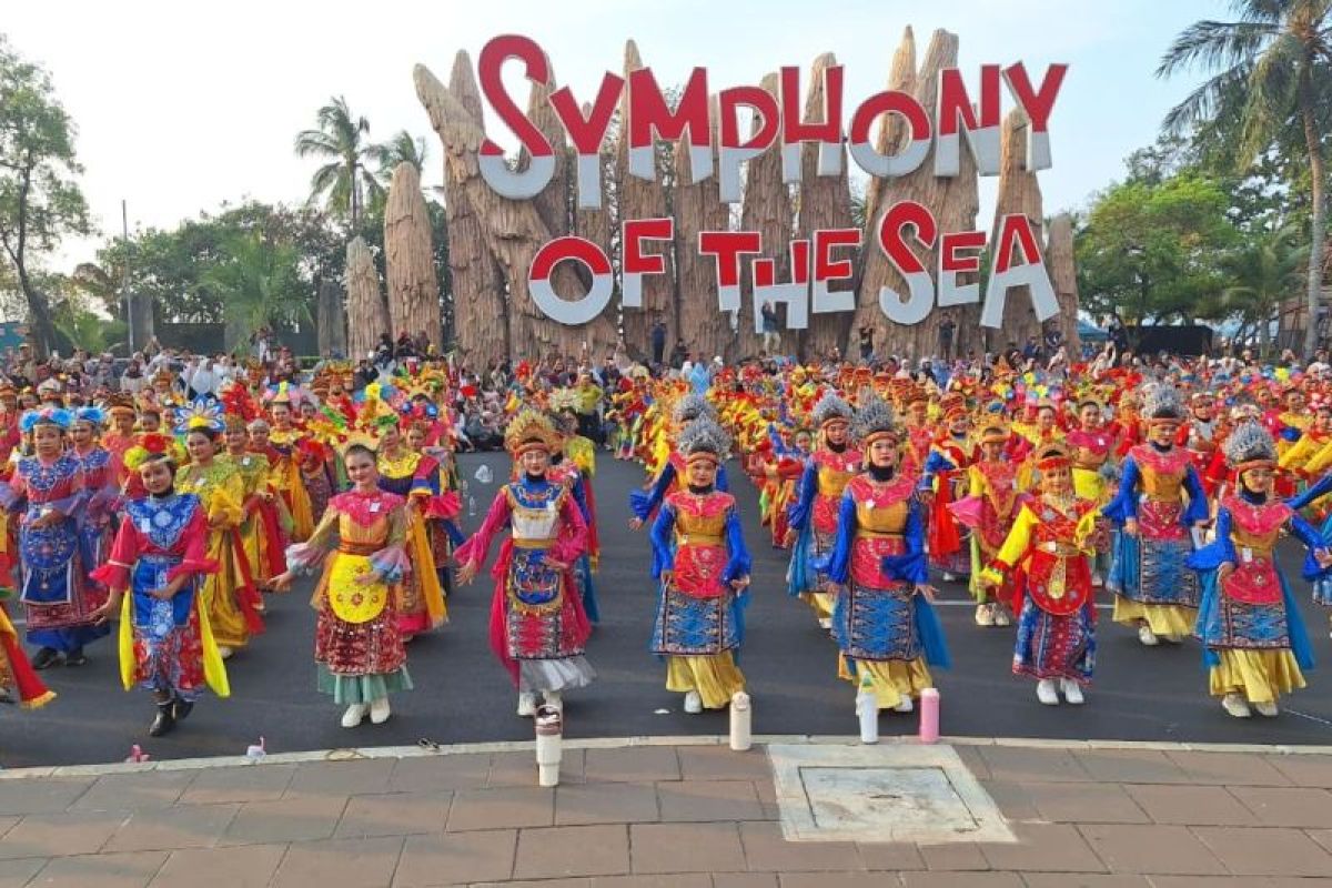 Betawi Jali-Jali Dance Breaks MURI Record at IICF