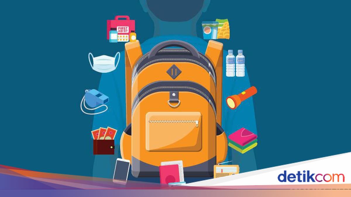 List of Essential Items and Documents for Disaster Preparedness Kits