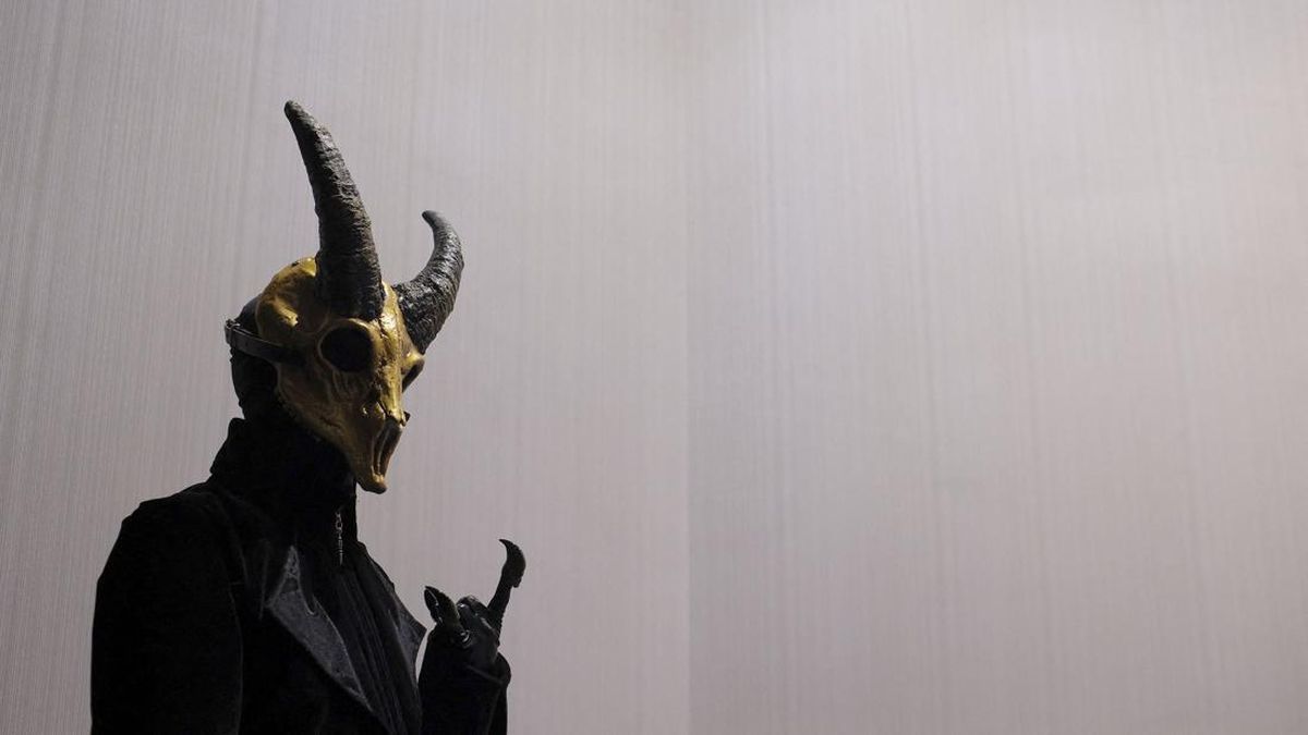 Organisers and Participants Apologise Following Viral 'Satanic Parade' in Pekalongan