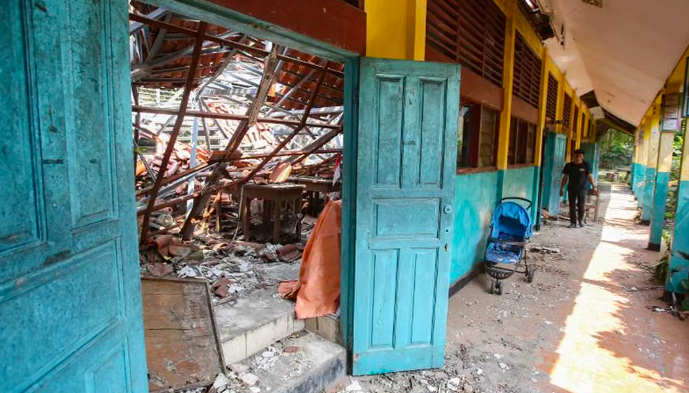 2,447 Educational Institutions Affected by Flores Disaster, 1,960 Still Under Emergency Learning