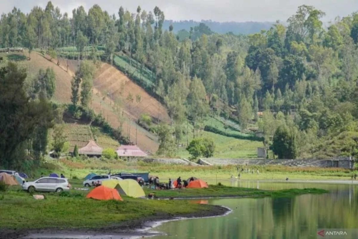 TNBTS: Tourism Activities in Ranu Regulo Unaffected by Bromo Fires