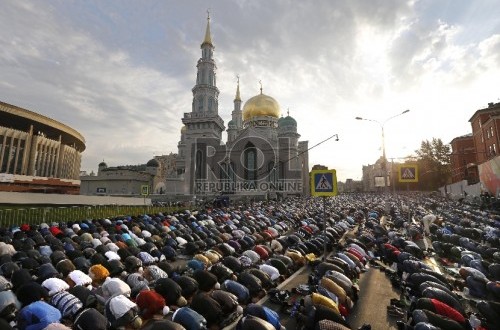 Will Russia Become an Islamic State by 2100?