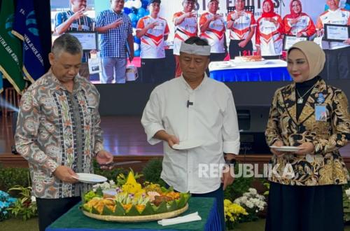 West Java Regional Secretary and bank bjb CEO Give Public Lectures at Ekuitas University