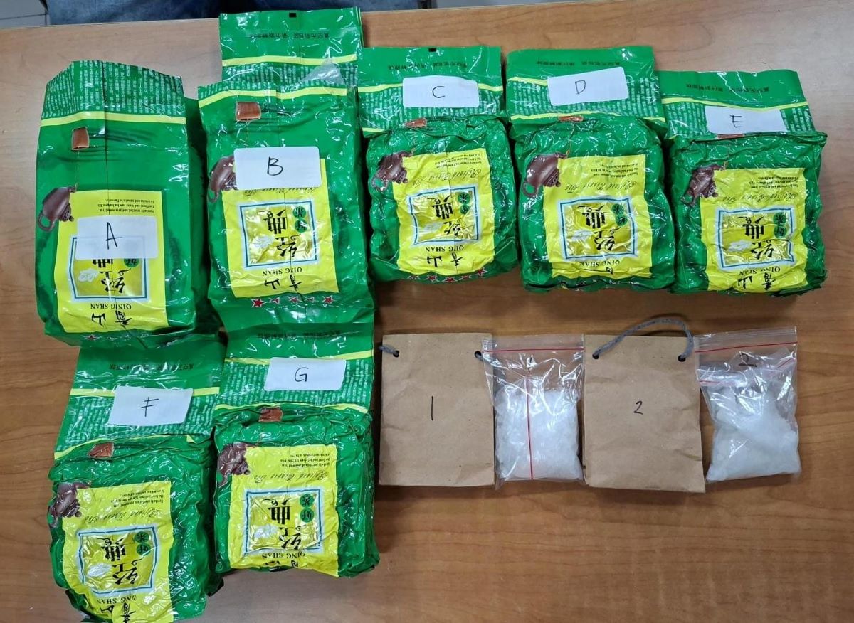 Jelambar Baru Raid: Police Find Suitcase Packed with Crystal Methamphetamine Ready for Distribution
