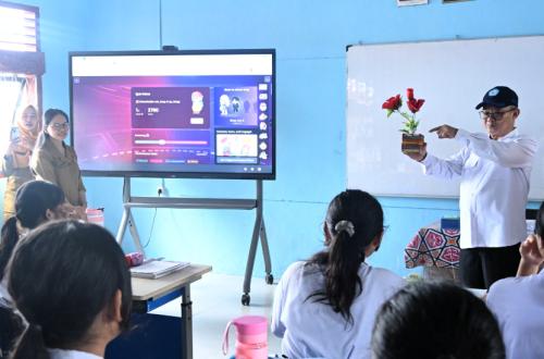 SMPN 16 Medan Rises Again After Floods, Teachers and Pupils Learn Without Worry