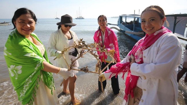 Antam Invites Women to Champion Marine Conservation