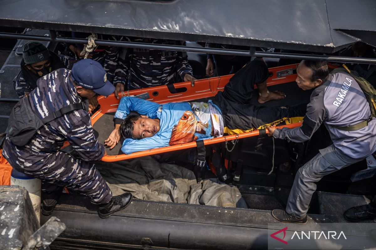 Joint SAR team evacuates 22 survivors from KMP Virgo Transport 8 incident