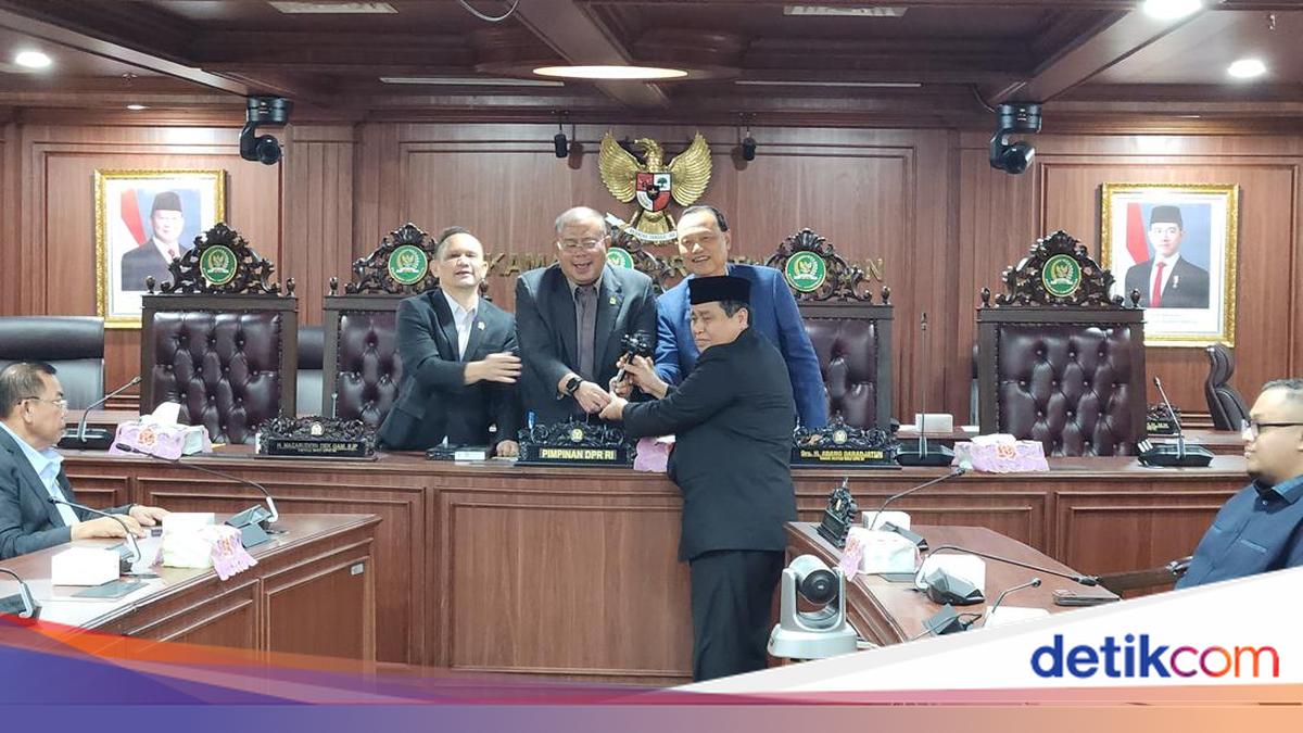 Golkar Faction in DPR Replaces MKD Leadership