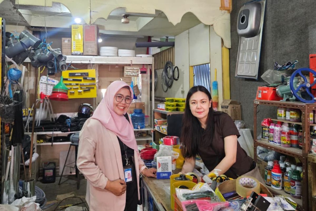 From Business Mentoring to Transaction Security Education, BRI Mantri Stay Close to Communities in Lubuklinggau