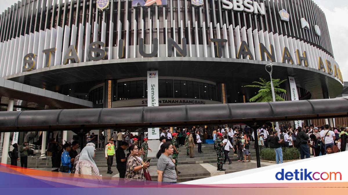 Viral: KRL Passenger's Missing iPhone Found After Three Days at Tanah Abang