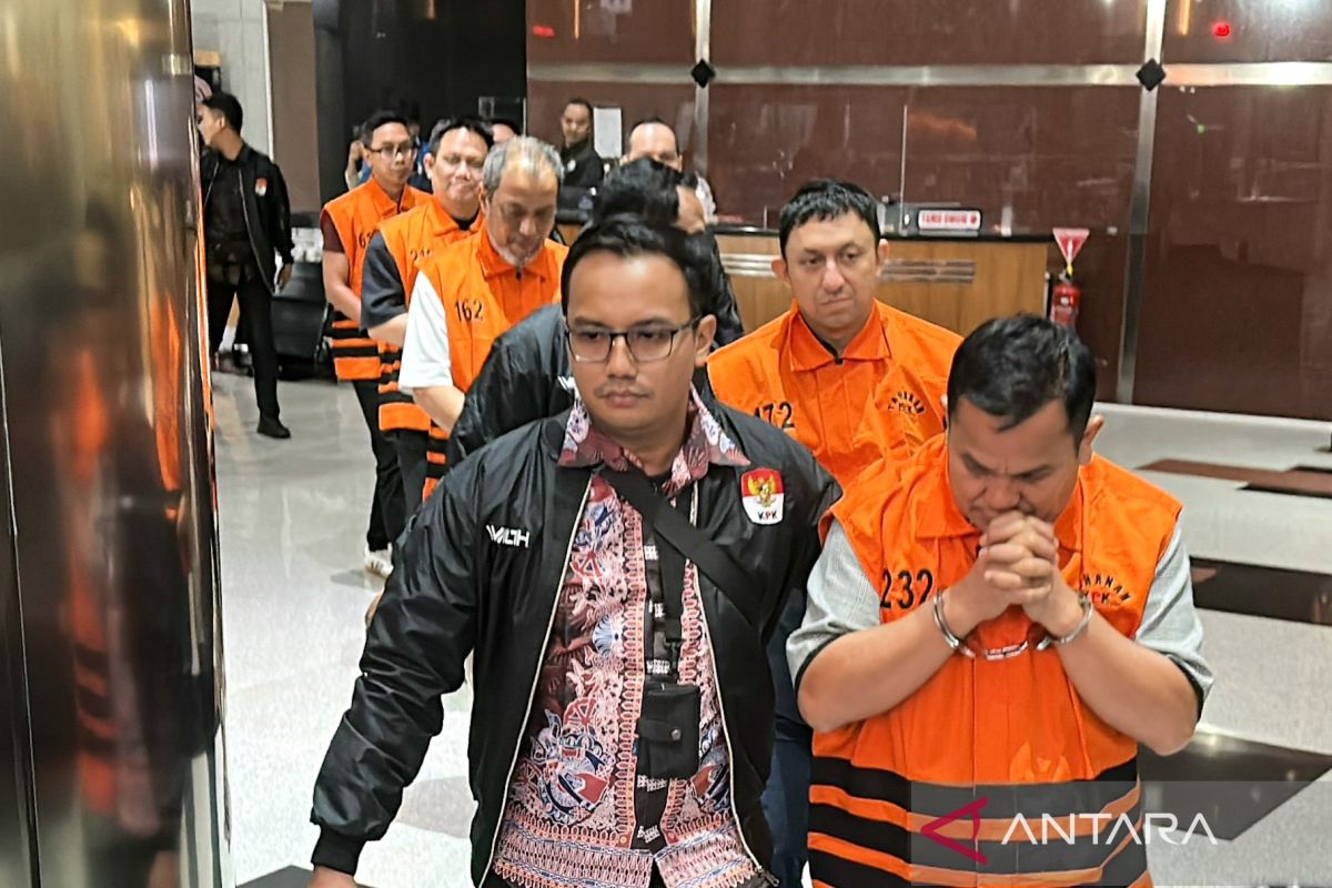 KPK detains Fahd Arafiq and Summarecon President Director