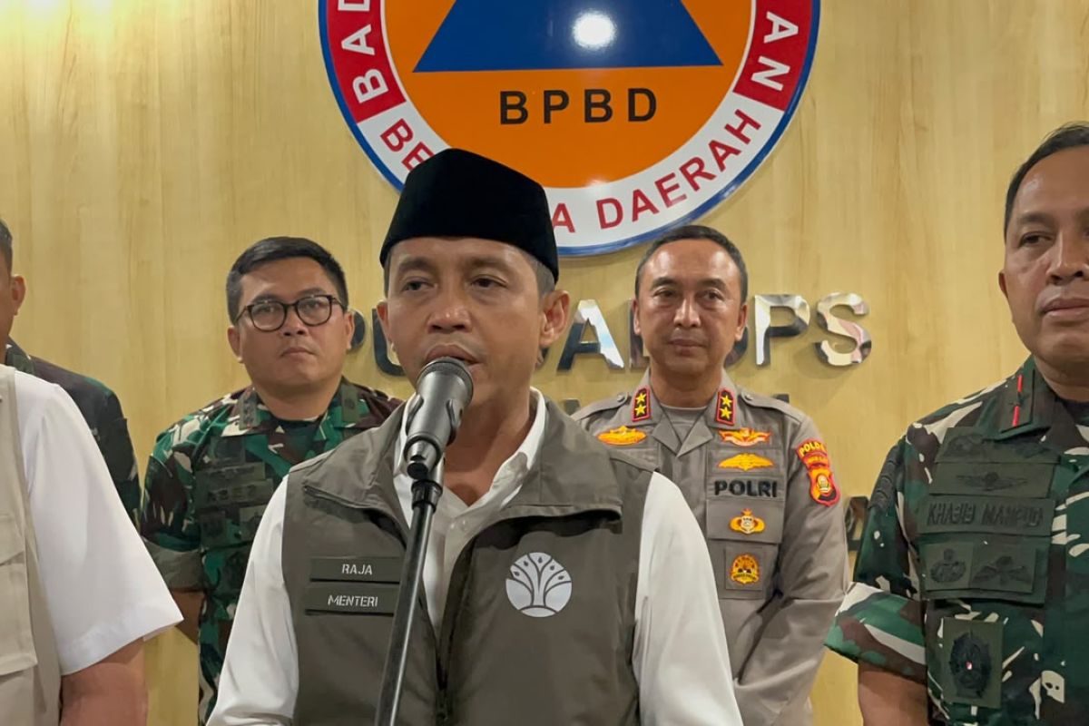 Forestry Minister: Five regional governments in South Sumatra receive forest fire assistance