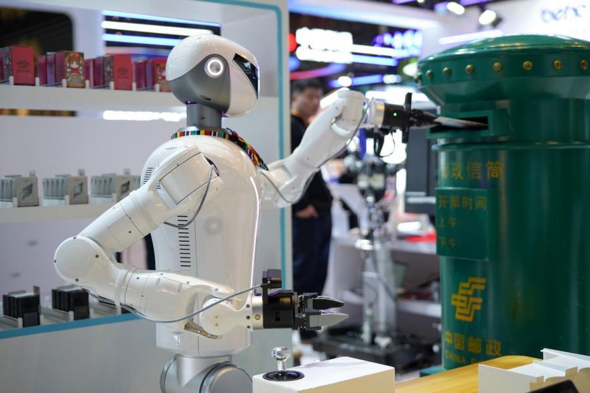 China's robots move from the stage to the production line