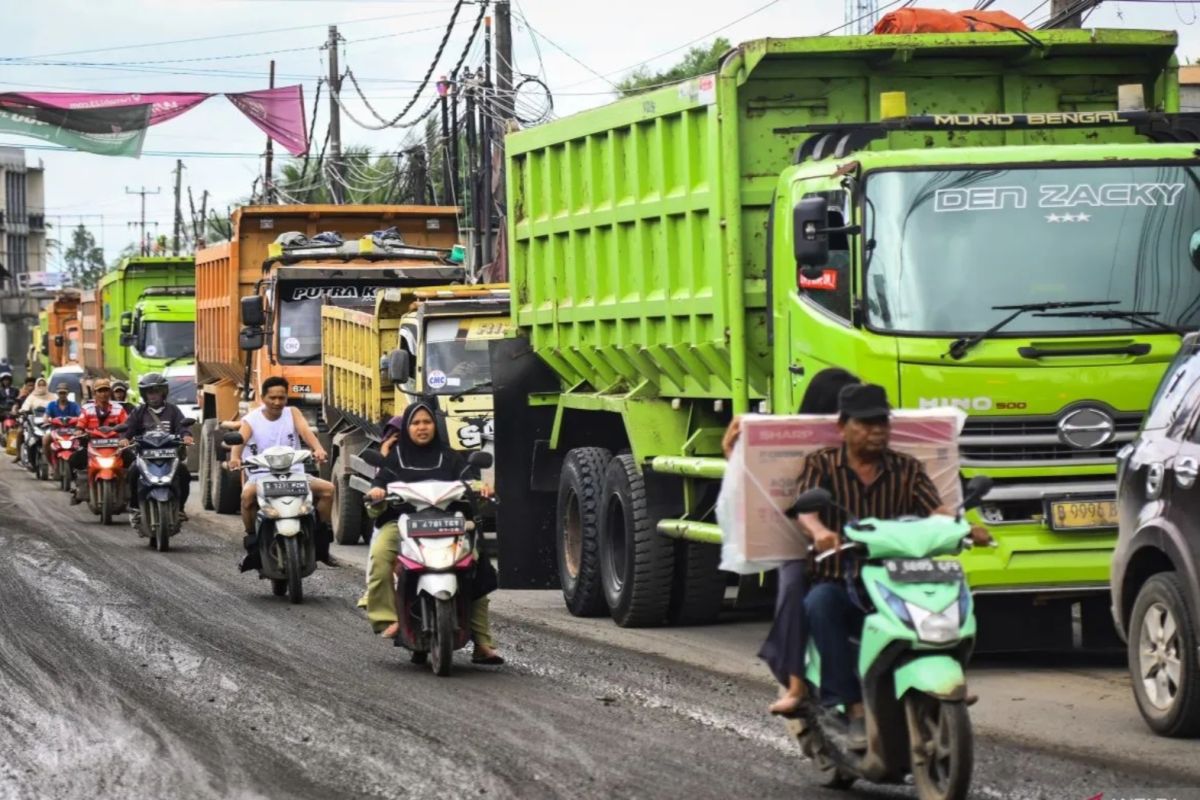 West Java Provincial Government Completes Rp142 Billion Parung Panjang Road Repairs