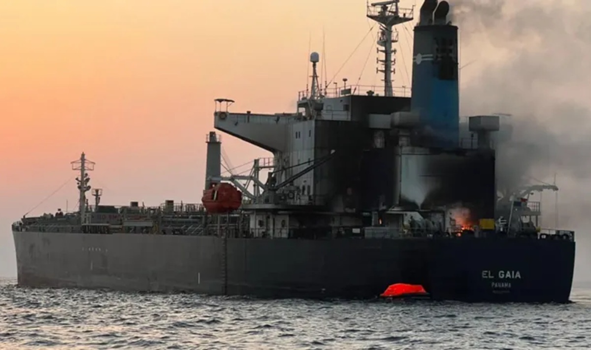 Two Sailors Missing, 23 Evacuated After Tanker Attacked in Strait of Hormuz
