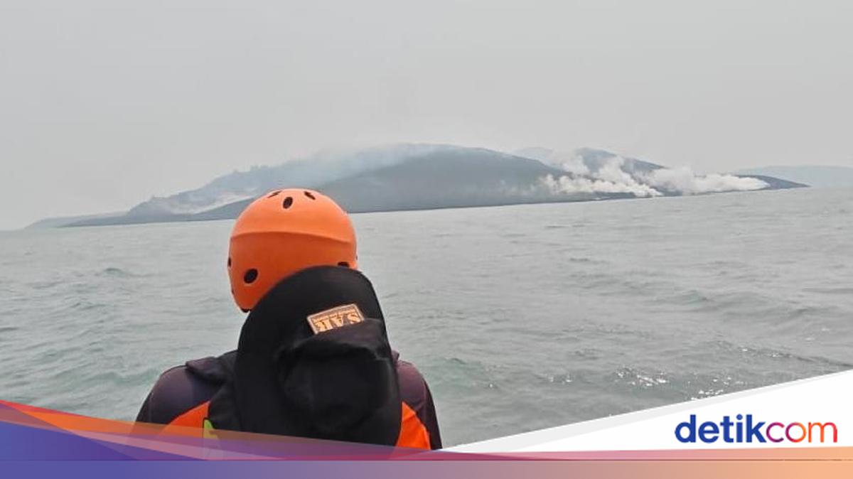 Day 9: 22 Vessels Deployed to Search for 8 Missing Persons near Mount Anak Krakatau
