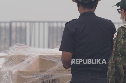 Supporting West Kalimantan Forest Fire Suppression, Customs Facilitates Japan's JS Kunisaki Mission