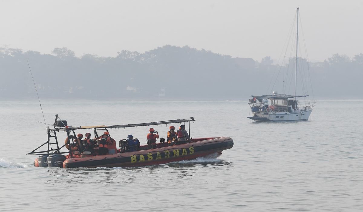 Search for Missing Journalists Narrows to Sunda Strait Coastline on Ninth Day