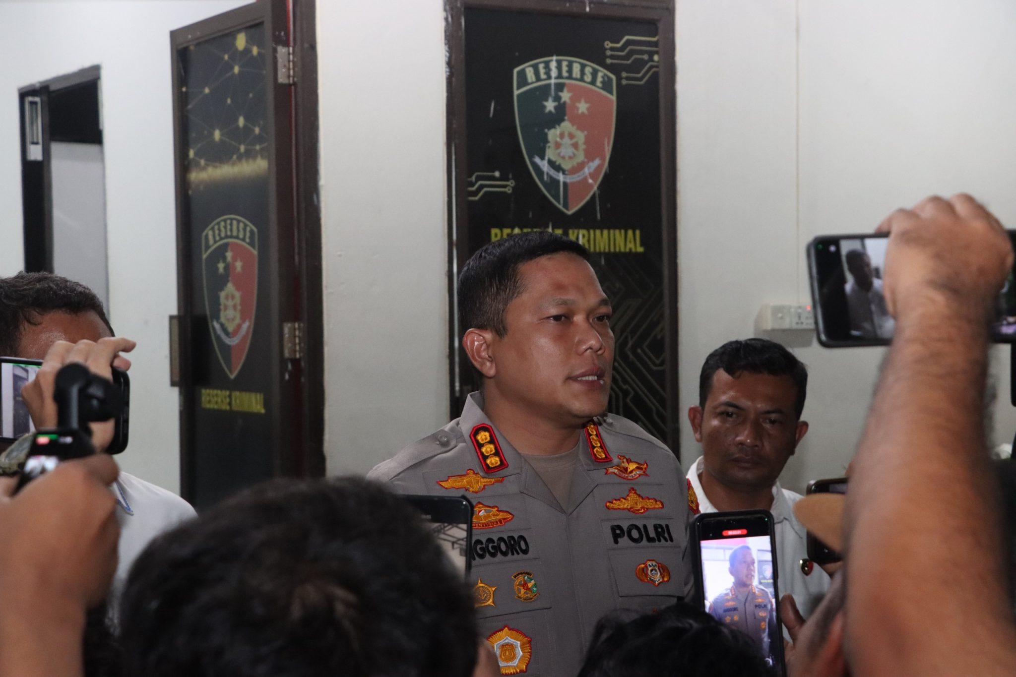 Batam Land Conflict: Two Killed in Violent Clash at Barelang Bridge III