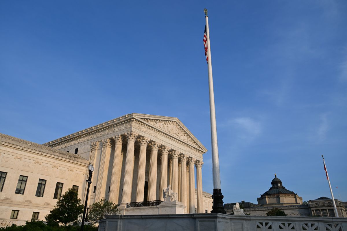 US Supreme Court Rejects Trump's Restrictions on Mail-in Voting