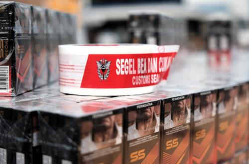 Monitoring Air Cargo, Customs Seizes 60,000 Illegal Cigarettes Bound for Highland Papua