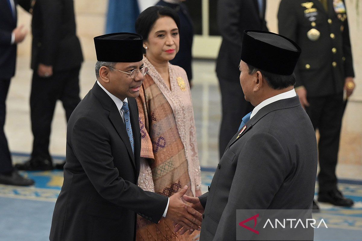 Economist Outlines Four Key Challenges for New Finance Minister Suahasil