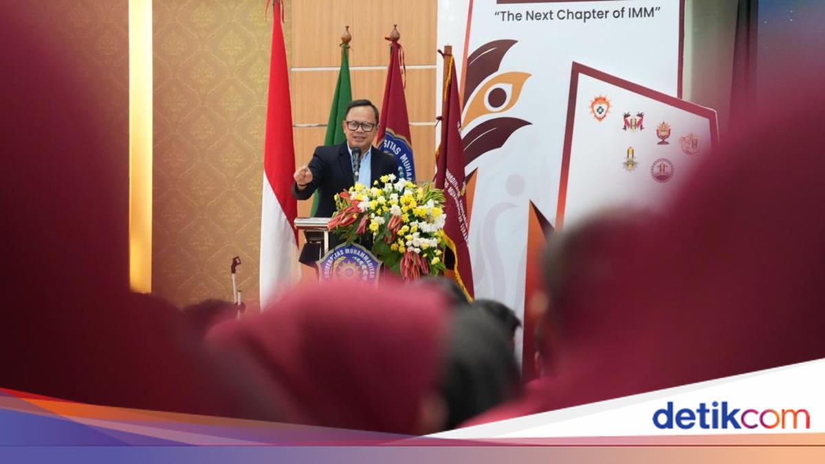 Bima Arya Urges Students to Become Cosmopolitan with Strong Character