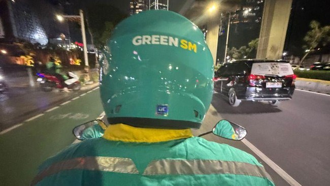 GreenSM Electric Motorcycle Ride-Hailing Officially Hits the Streets in Jakarta