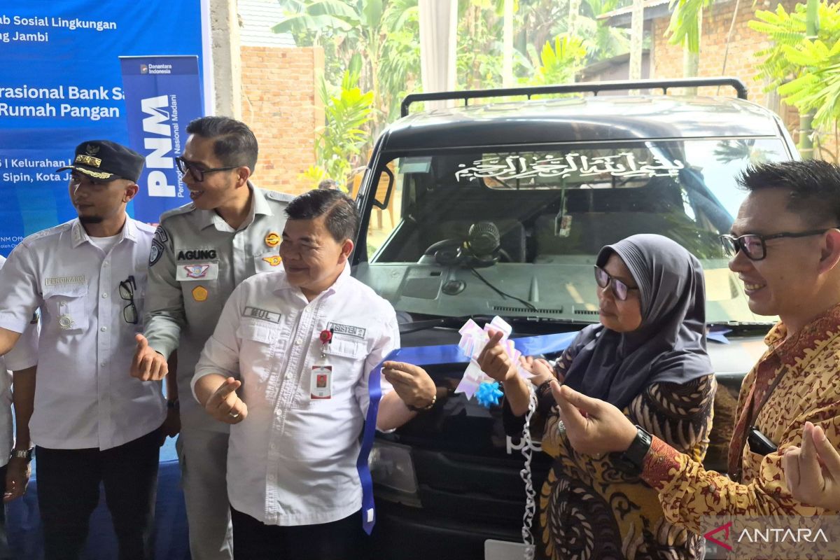 PNM Jambi empowers customers through waste processing and mushroom cultivation