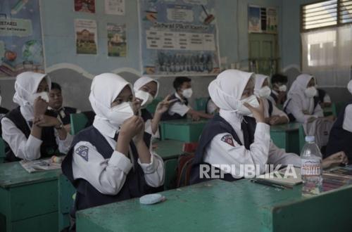 Dompet Dhuafa Introduces 'Safe School' to Minimise Impact of Forest Fire Smoke in Schools