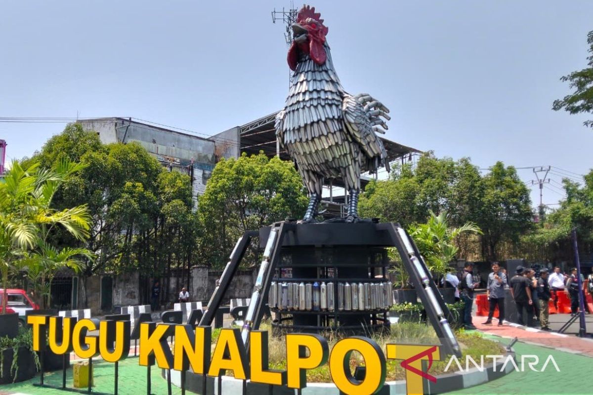 West Java Police Chief: Ayam Pelung Monument Made from Exhaust Pipes Serves as a Reminder