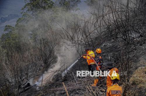 Raja Juli: Heavy Machinery Can Be Deployed to National Parks During Forest Fires