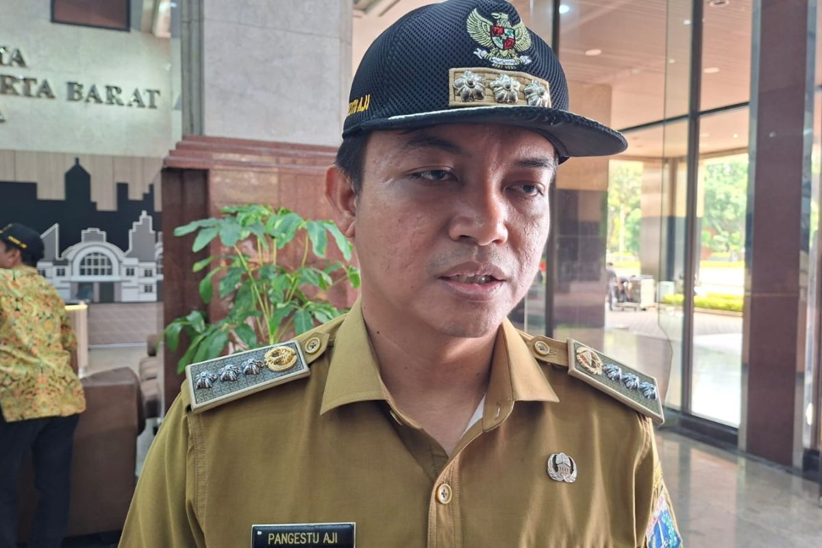 West Jakarta Administration Urges Demolition of Illegal Structures Blocking Drainage in Tambora
