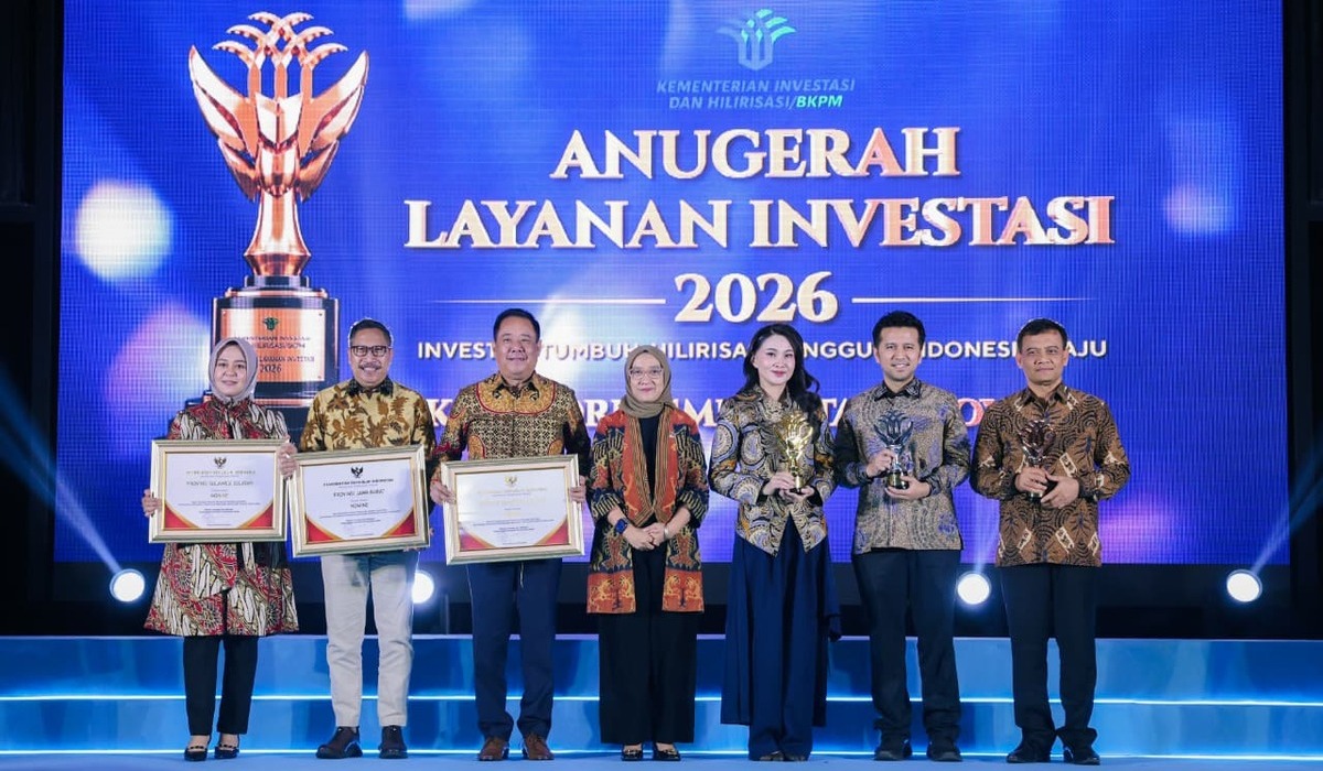 Commitment to Excellent Service: Central Java Provincial Government Receives Investment Service Award